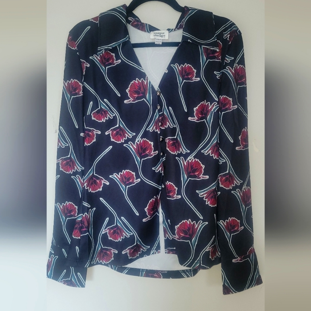 Unique Vintage Brand Blouse  Size L. NWT